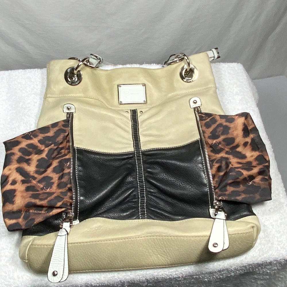 B. Makowsky Shoulder Bag - Picture 2 of 14